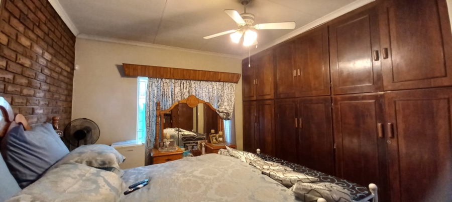 4 Bedroom Property for Sale in Randlespark North West
